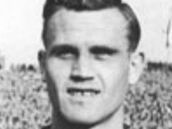 MICHAL VIČAN. Možná vás to jméno mezi vybranými trenéry překvapí, ale byl to právě on, kdo dovedl Slovan Bratislava k triumfu v Poháru vítězů 1969. Žádný jiný československý klub na velký evropský pohár nedosáhl.