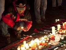 Vzpomnka na Roberta Enkeho: fanouek zapaluje svku
