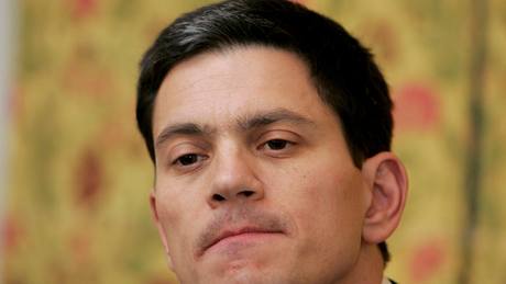 Britský ministr David Miliband odmítl nominaci na éfa diplomacie EU (10. 11. 2009)