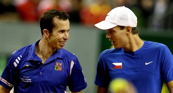 Radek tpánek (vlevo) ani Tomá Berdych své soupee pro 1. kolo Australian Open zatím neznají