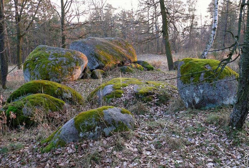 Skupina balvan nedaleko Husovy kazatelny