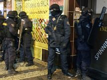 Policejn zsah na gang rumunskch kaps.