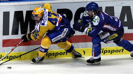 Zlín - Kladno, domácí Ivan Rachnek (vlevo) a  Jan Dlouhý