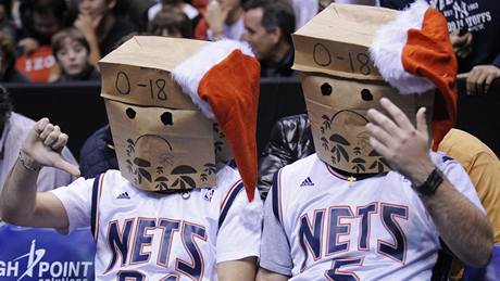 Zklamaní fanouci New Jersey Nets.