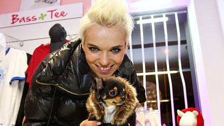 Hana Malíková a její pes Piccolo