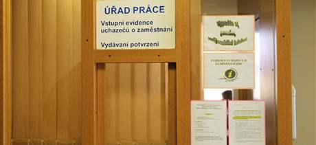 V celém Moravskoslezském kraji se nezamstnanost sníila o jednu desetinu procenta, ale napíklad v Ostrav nebo Frýdku-Místku lidí bez práce pibylo. Ilustraní foto