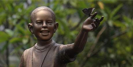 V indonéské Jakart vztyili sochu zobrazující desetiletého Baracka Obamu (9. prosince 2009)