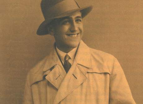 Ivo Psota. Na civiln fotografii z roku 1930 pzuje dvaadvacetilet zzran tanenk.