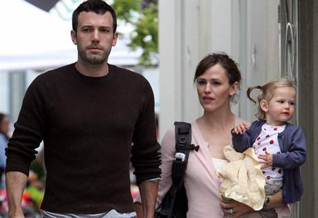 Ben Affleck s manelkou Jennifer Garnerovou a dcerou Vilolet