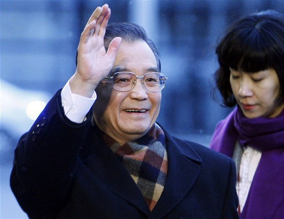 ínský premiér Wen ia-pao elí obvinní, e se za dobu své politické kariéry nezákonn obohatil o tém ti miliardy dolar.