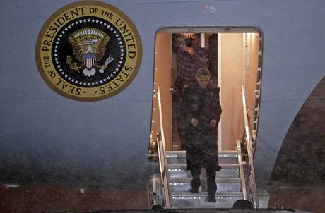 Americk prezident Obama musel kvli snhov kalamit dve opustit kodaskou konferenci OSN. (19. prosince 2009)