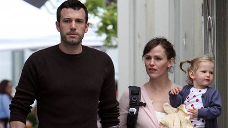 Ben Affleck s manelkou Jennifer Garnerovou a dcerou Vilolet