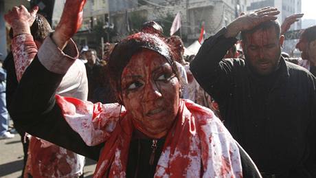 Libanontí íité oslavují sebemrskáním svátek aúrá (27. prosince 2009)