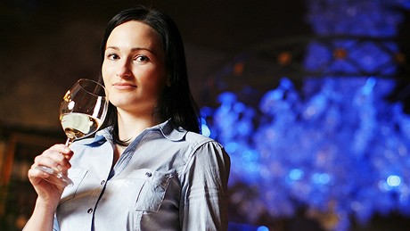 Pavla Tasoová - vnuje se sommelierství, zúastuje se hodnocení vín a ídí degustace