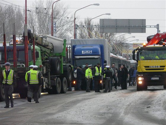 Blokáda Roavské ulice v Bratislav