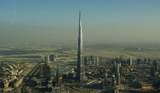 Nejvyí mrakodrap na svt v Dubaji.