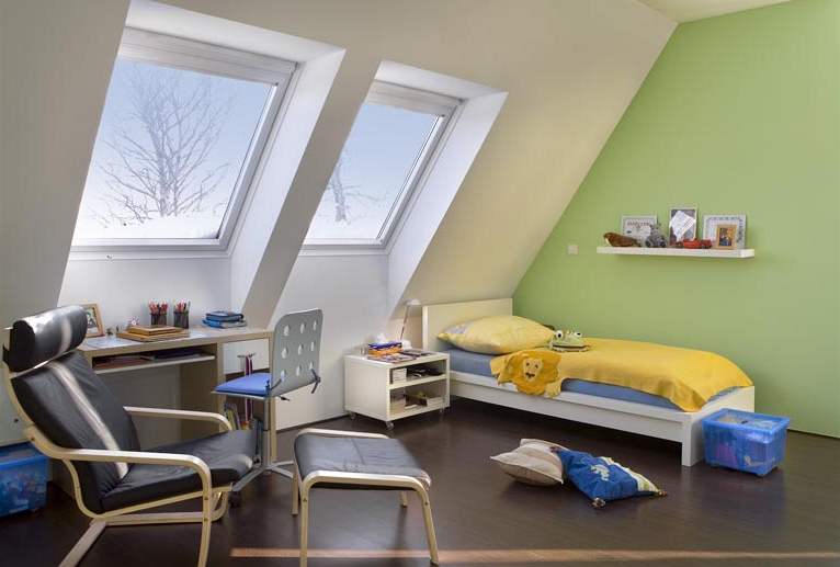Dtské pokoje jsou vybaveny nábytkem z IKEA a zatepleny pastelovými barvami 