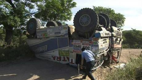 Havarovaná Tatra Tomáše Tomečka, Dakar 2010 Havarovaná Tatra Tomáše Tomečka, Dakar 2010
