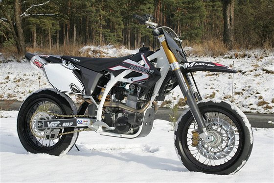 Nová eská motorka VM 610SMR