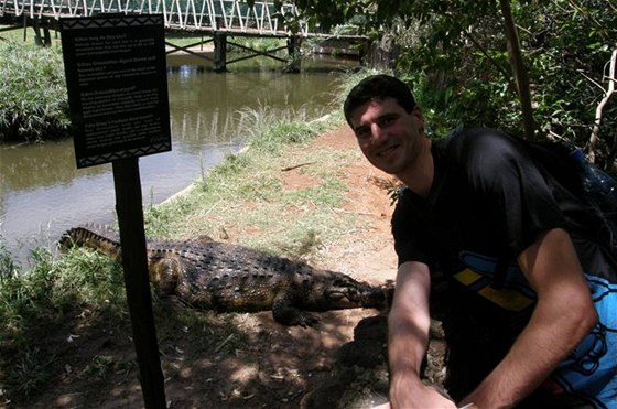 TVRDÁ PÍPRAVA. Výka Jaroslav Bába se v Africe potkal s krokodýly.