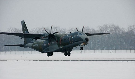 Dopravní letoun CASA C-295M