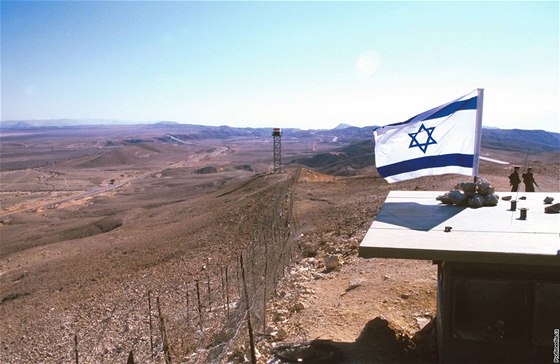 Izraelsko-egyptská hranice v pouti Negev