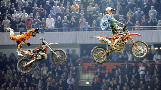 V Ostrav diváci uvidí pikový freestyle motokros. Skákat bude i aktuální lídr ampionátu panl Jose Miralles (na snímku vlevo)