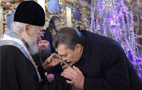 Viktor Janukovy u patriarchy pravoslavn crkve