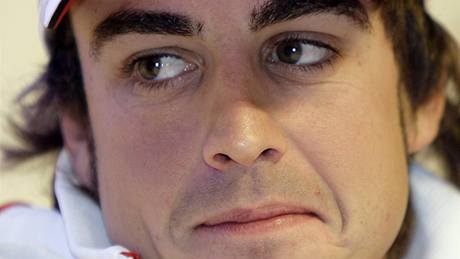 Alonso z týmu Ferrari
