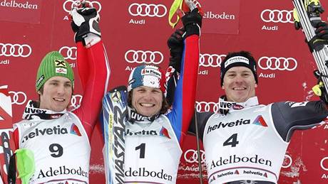 Marcel Hirscher, Julien Lizeroux a Ivica Kosteli (zleva)