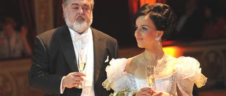 Ples ped oponou v Mahenov divadle v Brn - opern pvec Peter Dvorsk