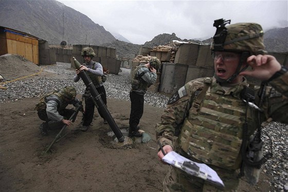 Amerití vojáci pi pestelce s Talibanci v afghánské provincii Kunár