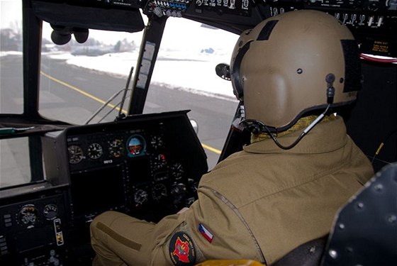 Kabina modernizovaného vrtulníku Mi-171