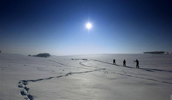 Záchranái pro zbloudilce vyrazili na skialpinistických lyích. Ilustraní foto.