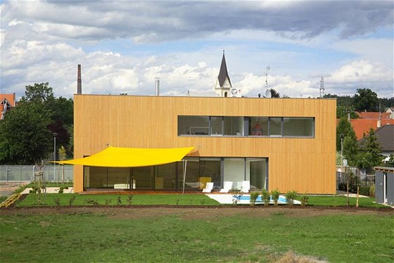 Dvojice architekt u tohoto domu na Hané vsadila na co nejjednoduí tvar