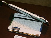 CES 2010 - notebook Onkyo s Windows 7 m dva displeje.