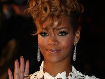 Rihanna v Cannes na pedvn NRJ Music Awards
