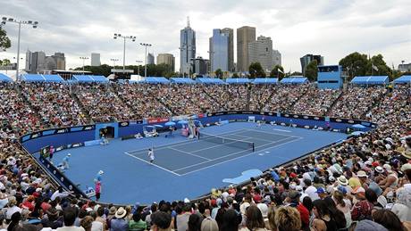 DOKONALA ZKÁZU. Serena Williamsová vyadila Petru Kvitovou. Postarala se tak o to, e eský tenis nemá  v Melbourne ani jednoho hráe ve 3. kole