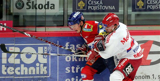 Momentka z lednového duelu eské Budjovice - Pardubice.