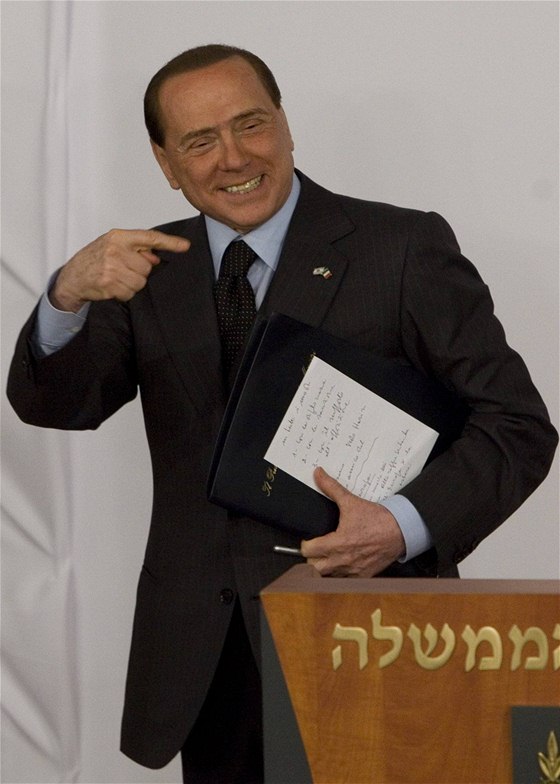 Italský premiér Silvio Berlusconi (leden 2010)