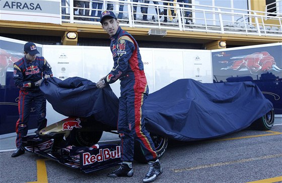 Tým Toro Rosso 2010: Jaime Alguersuari (vlevo) a Sébastien Buemi