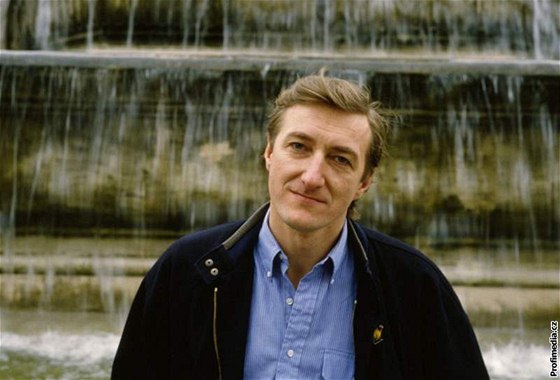 Julian Barnes