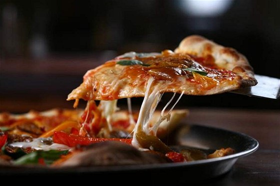 Studenti Jihoeské univerzity budou mít v menze vlastní pizzerii. Ilustraní foto