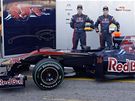 Tm Toro Rosso 2010: Jaime Alguersuari (vlevo) a Sbastien Buemi