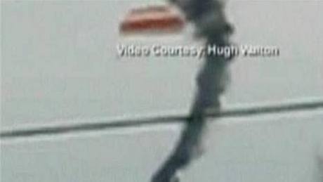 Padající letadla na Coloradem zachytilo amatérské video (6. února 2010)