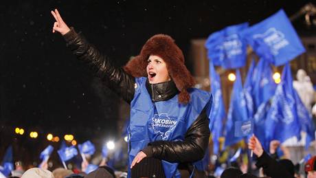éká Ukrajinu modrá revoluce?