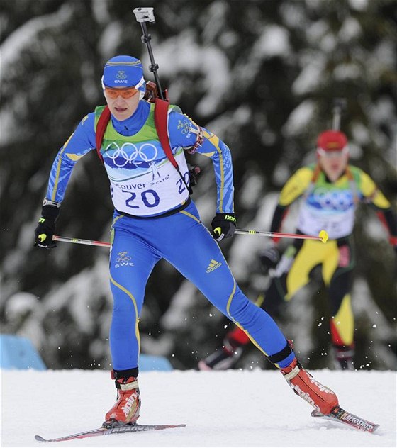 NEASTNÉ UMÍSTNÍ. védka Oloffsonová-Zideková skonila ve stíhacím závodu biatlonu na deset kilometr tsn za stupnm vítz. K bronzové medaili jí chyblo jedenáct vtein. Prý za to mohla i chyba asomíry.