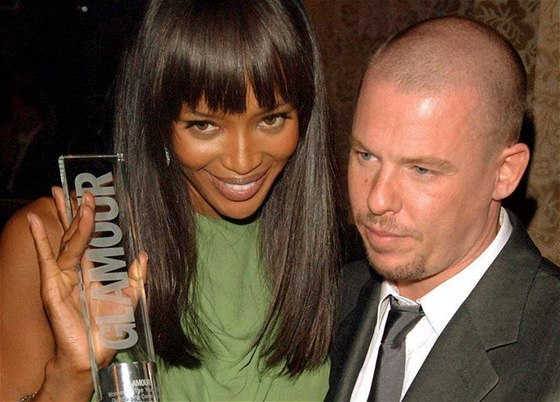 Alexander McQueen s Naomi Campbellovou