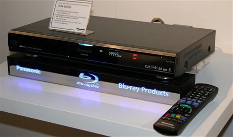 Blu-ray rekordr DMR-BS850 s 500GB harddiskem um nahrvat dva HD programy najednou