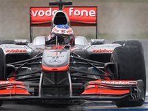 Jenson Button s monopostem McLarenu pi testech v Jerezu